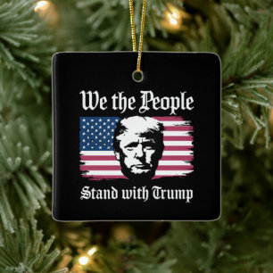 Wir, die Menschen, stehen mit Donald Trump-Unterst Keramikornament