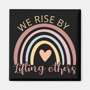 Wir erheben uns, indem wir andere aufheben II Magnet
