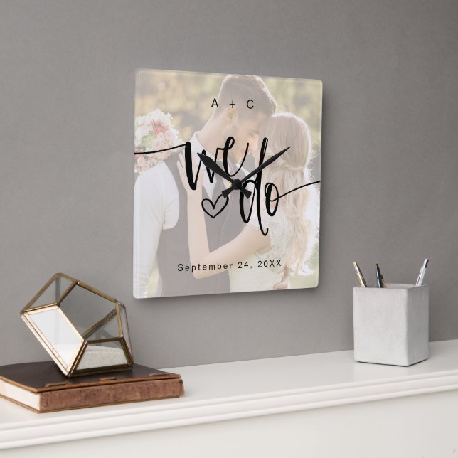 Wir erstellen ein Drehbuch für ein Foto zur Hochze Quadratische Wanduhr (Büro)