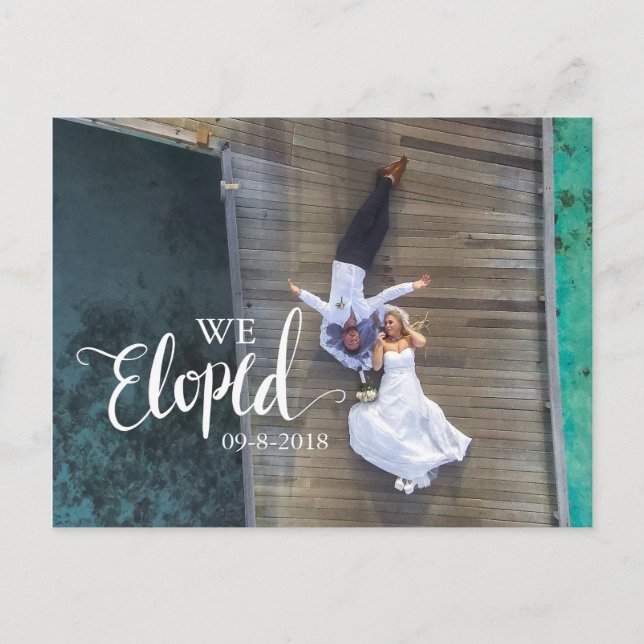 Wir haben eine moderne Script-Kalligrafie-Hochzeit Postkarte (Vorderseite)