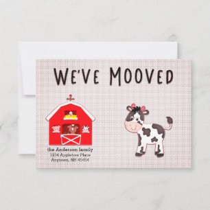 Wir haben Kuh in Barnyard verlegt neue Adressenmit