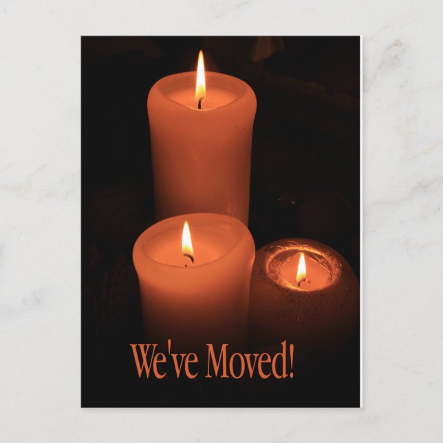 Wir haben uns bewegt! Kerzen brennen Weihnachten Postkarte (Vorderseite)