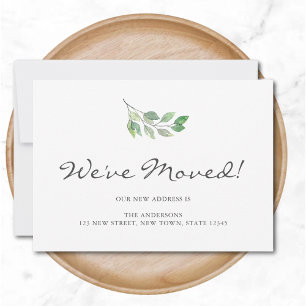 Wir haben Wasserfarben-Blätter verschoben Ankündigung