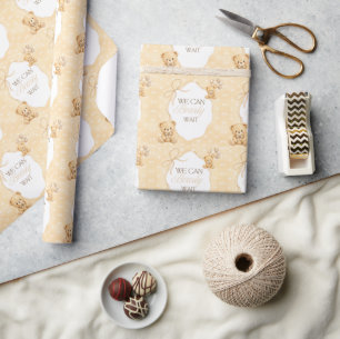 Wir können es kaum erwarten Neutrales Teddybär-Bab Geschenkpapier