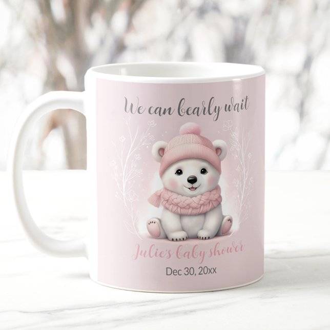 Wir können frühzeitig auf die Tasse der Babydusche (We Can Bearly Wait Polar Bear Name Baby Shower Mug)