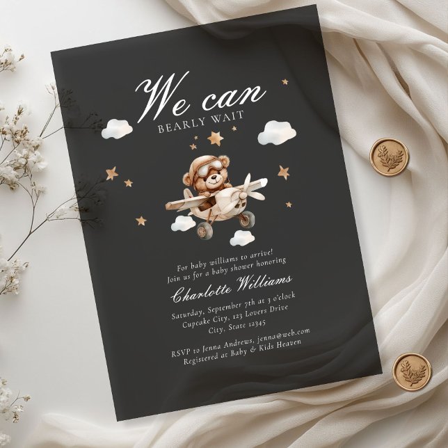 Wir können frühzeitig warten! Teddy Bear & Airplan Acryleinladungen (We Can Bearly Wait! Teddy Bear & Airplane Acrylic Invitations)
