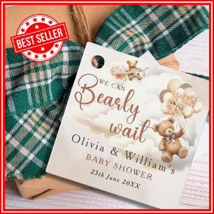 Wir können kaum warten Cub Brown Babyparty Geschenkanhänger