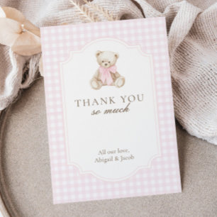 Wir können kaum warten Rosa Gingham Teddybär Baby Dankeskarte