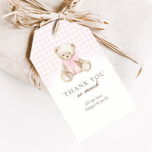 Wir können kaum warten Rosa Gingham-Teddybär-Mitge Geschenkanhänger