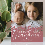 Wir Liebe Sie Oma Foto Plaque Fotoplatte<br><div class="desc">Personalisierte Großmutter-Foto-Plakette mit einem wertvollen Foto, einem modernen niedlichen Herzrandbild, dem Sprichwort "We Liebe you Oma" und den Kindernamen.</div>