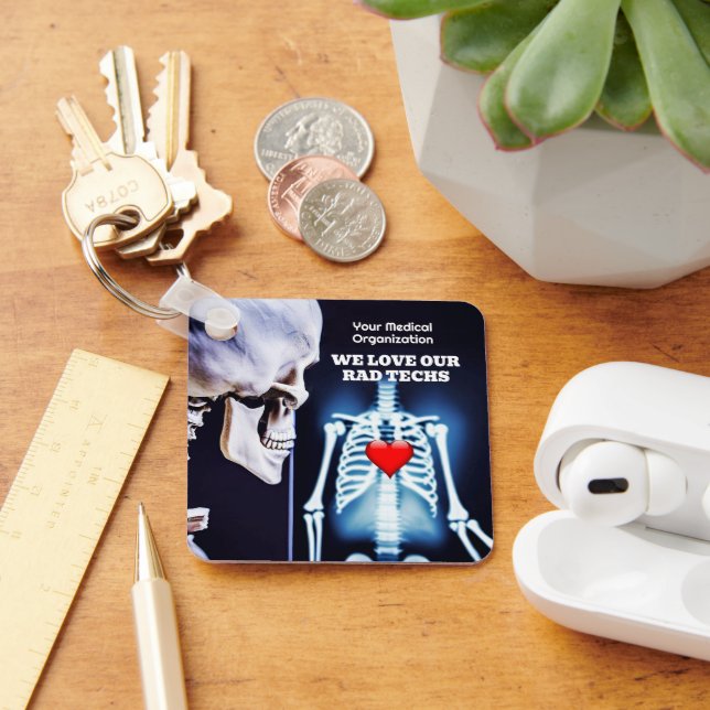 Wir Liebe unsere Krassen Techs mit X-Ray Schlüsselanhänger (Schreibtisch)