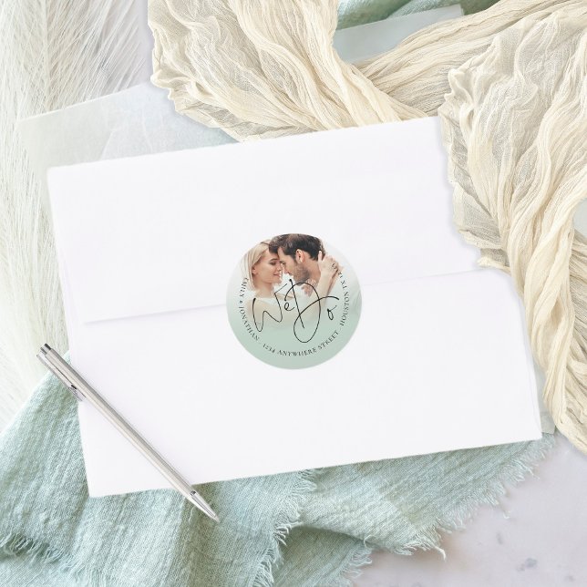 Wir machen Foto Rücksendeadresse Sage Green Weddin Runder Aufkleber (Von Creator hochgeladen)