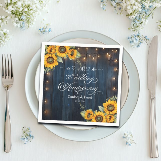 Wir machen noch immer 35. Wedding Anniversary Stri Serviette (Von Creator hochgeladen)