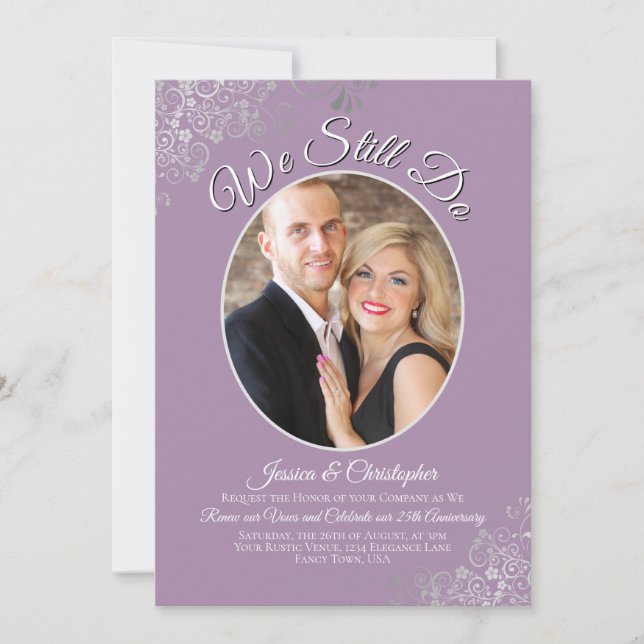 Wir machen noch Lavender Silver Wedding Vow Erneue Einladung (Vorderseite)