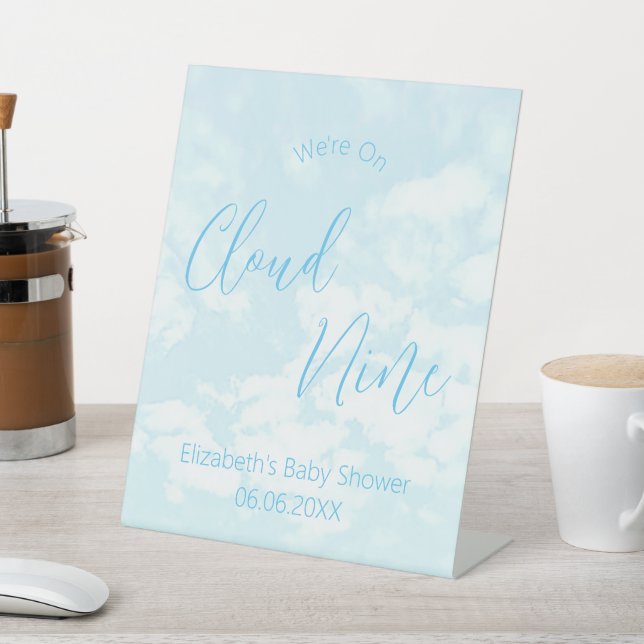 Wir sind auf Cloud Nine Baby Dusche Sockelschild (In SItu)