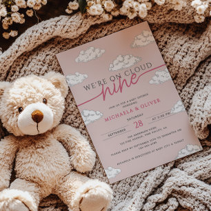 Wir sind auf Cloud Nine Hand Drawn Clouds Babydusc Einladung