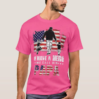 Wir sind ein Held, den wir ihn Papa Mens Vatertag  T-Shirt