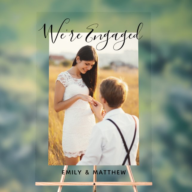 Wir sind eine Verlobte Personalisierte Foto-Engage Acrylschild (Neutral)