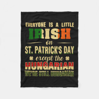 Wir sind immer noch Ungarin am St. Patrick's Day H Fleecedecke