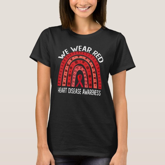 Wir tragen einen roten Regenbogen für Herzerkranku T-Shirt (Vorderseite)