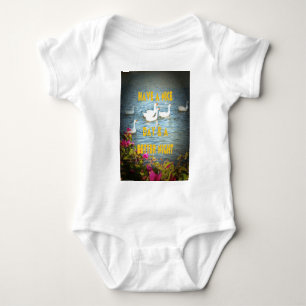 Wir verlassen unsere Kunden immer zufrieden und gl Baby Strampler