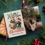 WIR WOVON IHNEN VERBRINGEN CHRISTMAS HUND PET MURR FEIERTAGSPOSTKARTE<br><div class="desc">In dieser Ferienzeit, warum nicht etwas Furry jubeln? Wir haben den perfekten Weg got, um Ihren Lieben herzliche Wünsche zu senden. Unsere wütend inspiriert Weihnachtspostkarten zeigen ein Vintages Retrobild von drei Labrador Golden Retrievers in Weihnachtsmannmützen und das skurrile Zitat "We Woof You a Merry Christmas" im Retro-Vintagen Schriftart. Fügen Sie...</div>