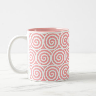 Wirbelnde Spiralkreise auf Rosa und Weiß Zweifarbige Tasse