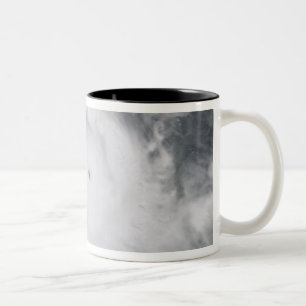 Wirbelsturm Monica im South- Pacificozean Zweifarbige Tasse