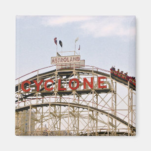 Wirbelsturm-Rollen-Untersetzer - Coney-Insel, NYC Magnet
