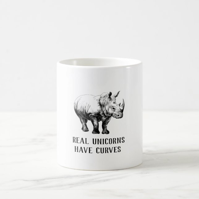 Wirkliche Einhörner haben lustiges Nashorn der Kaffeetasse (Mittel)