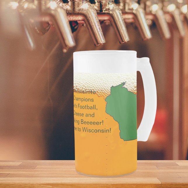 Wisconsinite Champions Football, Käse und Bier Mattglas Bierglas (Wisconsinite Champions Football, Cheese and Beer Frosted Glass Beer Mug)