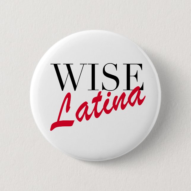 Wise Latina Button (Vorderseite)