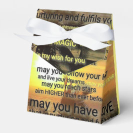 "WISH Favor Box" von Adiela Akoo Geschenkschachtel