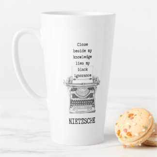 Wissen und Ignoranz Philosophie Zitat Nietzsche Milchtasse