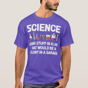 Wissenschaft macht Dinge in einem Labrador, der da T-Shirt