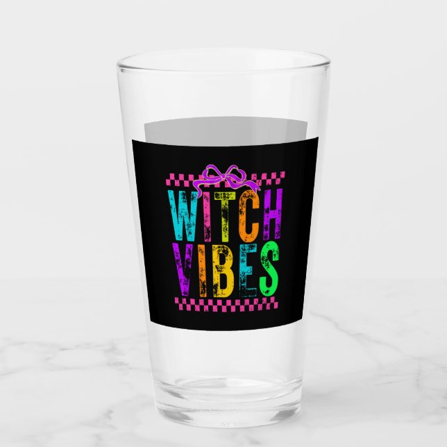 Witch Vibes Halloween Neon Checkered Bow Glas (Vorderseite)