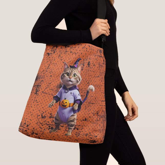 Witchy Halloween Tabby Tragetaschen Mit Langen Trägern (Von Nahem)