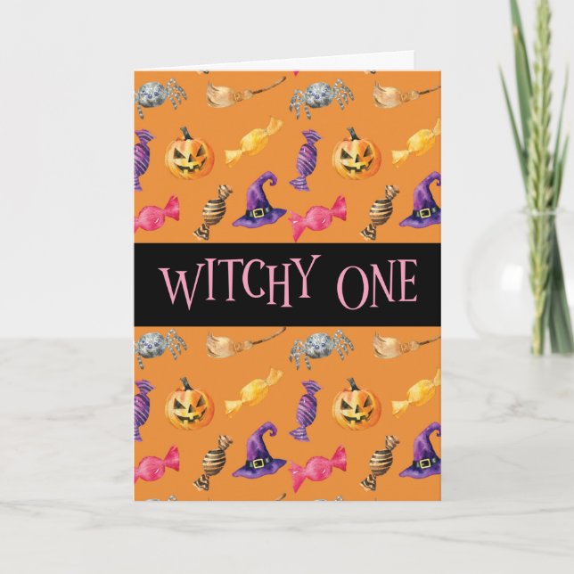 "Witchy One" Orange Halloween Muster Karte (Vorderseite)