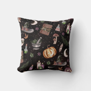 Witchy Woodland Kissen
