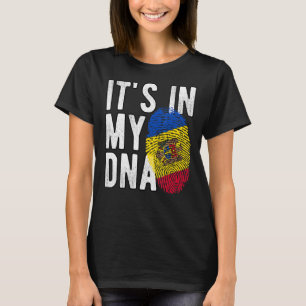 Witzig ist es in meiner DNA Moldau-Flagge Fingerpr T-Shirt