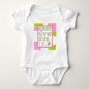 Witziges Alphabet, Alphabet der Blume, Alphabet Baby Strampler