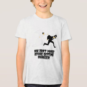 Witziges Design _ Braut verfolgt Groom _ Dont Pani Tri-Blend Shirt