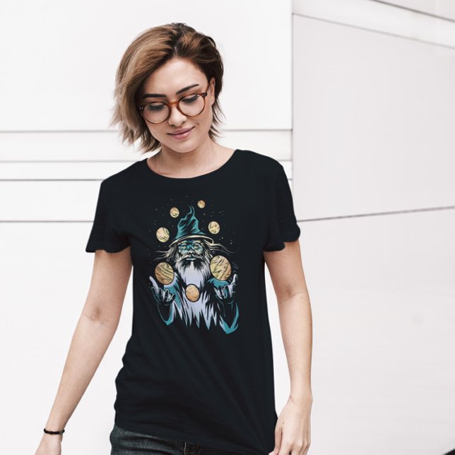 Wizard Juggling Planets T-Shirt (Von Creator hochgeladen)