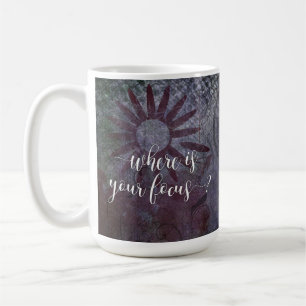 Wo liegt dein Fokus? Typografie Rustikal Abstrakt  Kaffeetasse