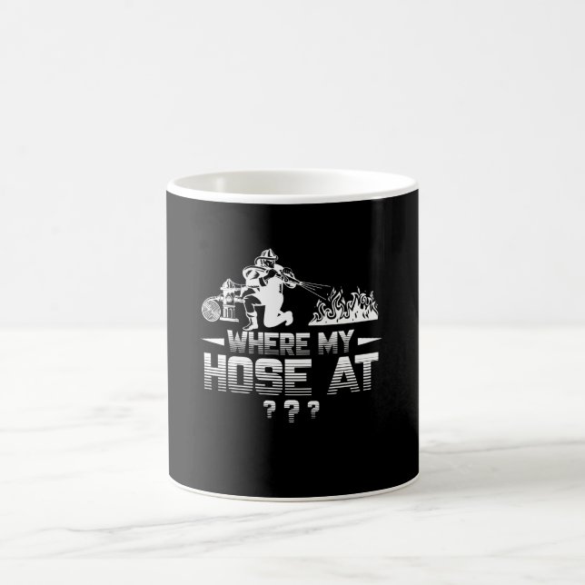 Wo mein Schlauch am Feuerwehrmann-Stolz-Shirt Kaffeetasse (Mittel)
