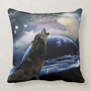 Wolf, der am Mond heult Kissen
