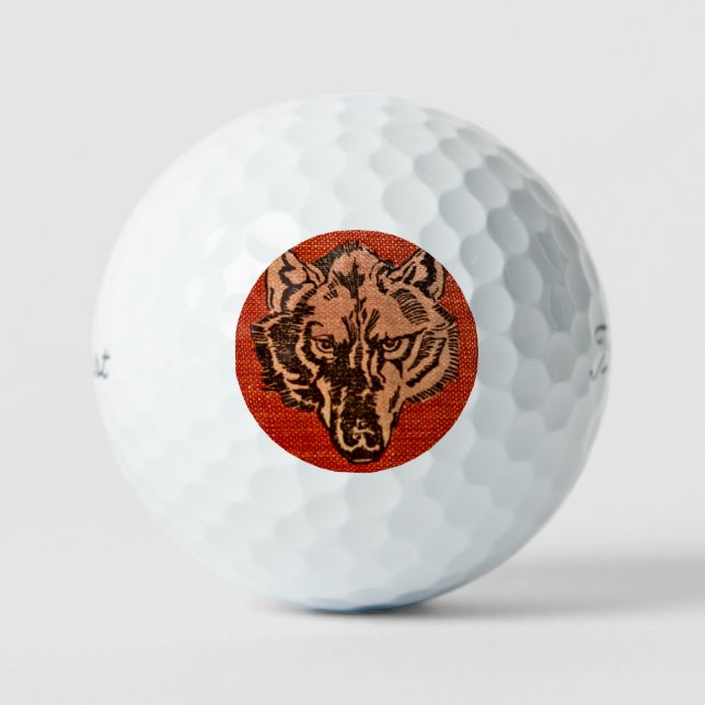 Wolf Head on Red Golfball (Vorderseite)