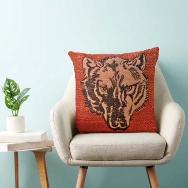 Wolf Head on Red Kissen (Wolf Head on Red  Design pillow high quality 100% polyester hidden zipper enclosure.
)