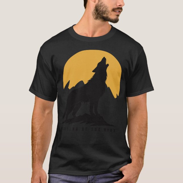 Wolf heult am Mond T-Shirt (Vorderseite)