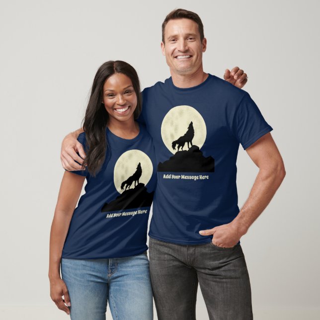 Wolf Howling auf dem Mond Illustration Personalisi T-Shirt (Unisex)